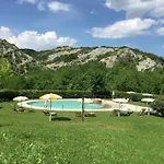 Hill View Retreat W Pool Prázdninový dům