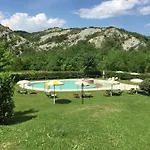 Hill View Retreat W Pool Prázdninový dům *