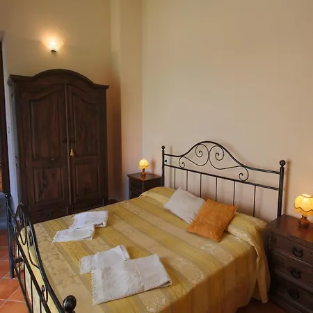 Hill View Retreat W Pool Casa de Férias Apecchio