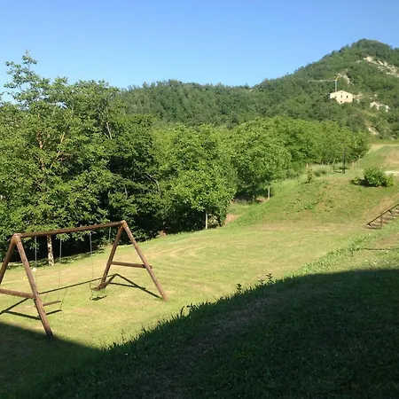 Hill View Retreat W Pool Casa de Férias *